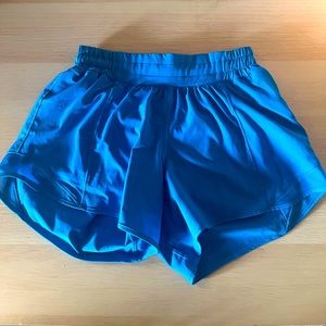Poolside Blue - lululemon hotty hot shorts - 4 inch - size 6